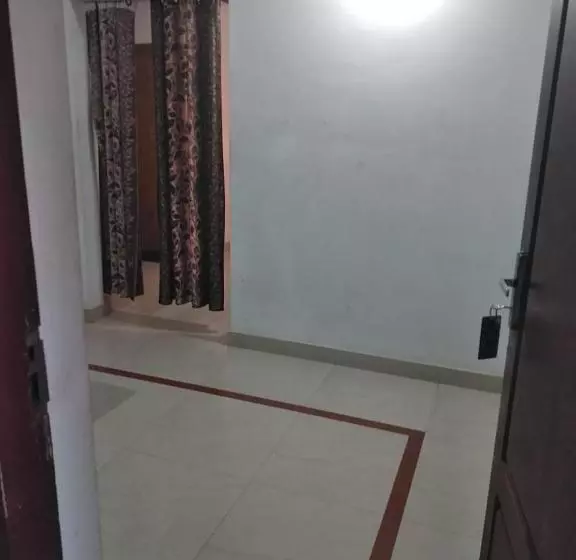 هتل Tms Premier Park Inn