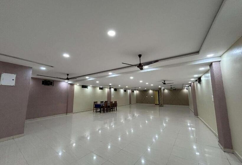 Мотель Shikhar Palace