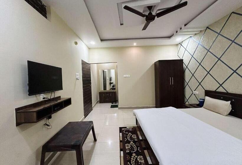 Мотель Shikhar Palace