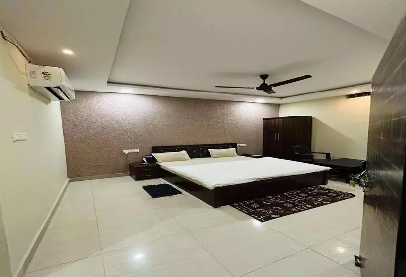 モーテル Shikhar Palace