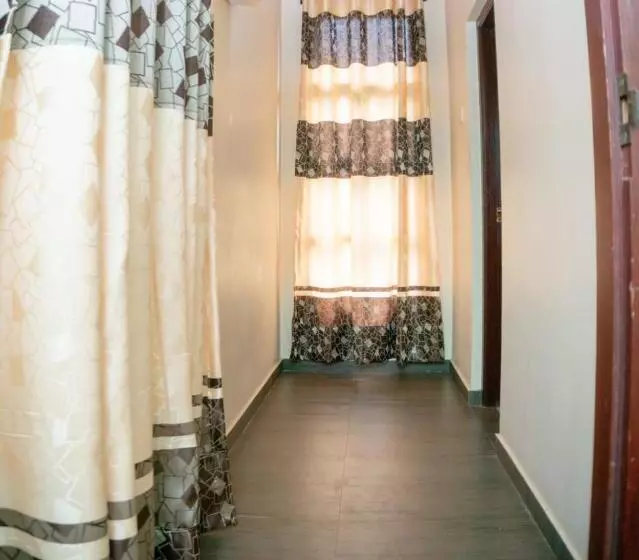 Majatalo Airport Villa D 87