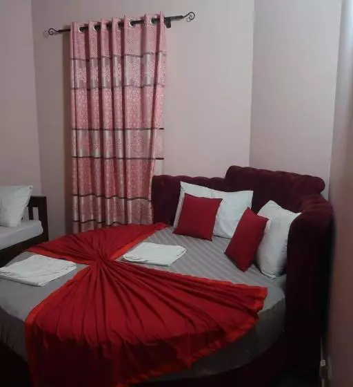 Majatalo Airport Villa D 87