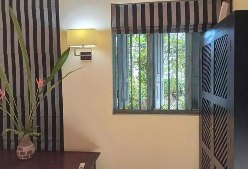 ペンション Hiriketiya Cove Inn