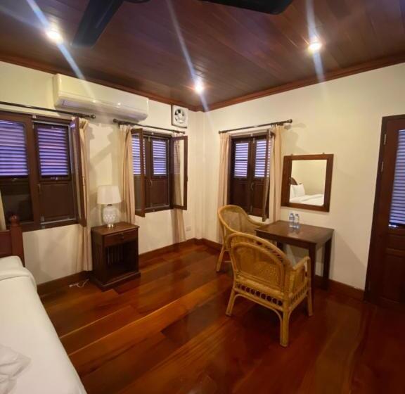 פנסיון Somvang Khily Guesthouse 宋旺吉利 酒店