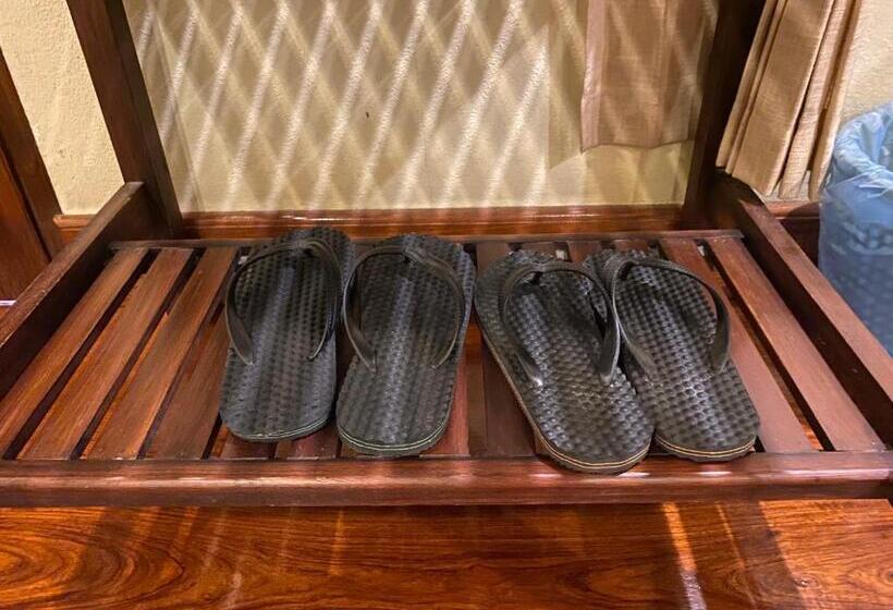 פנסיון Somvang Khily Guesthouse 宋旺吉利 酒店