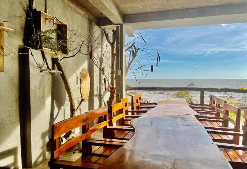 استراحتگاه Garden Sea