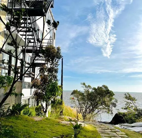 استراحتگاه Garden Sea