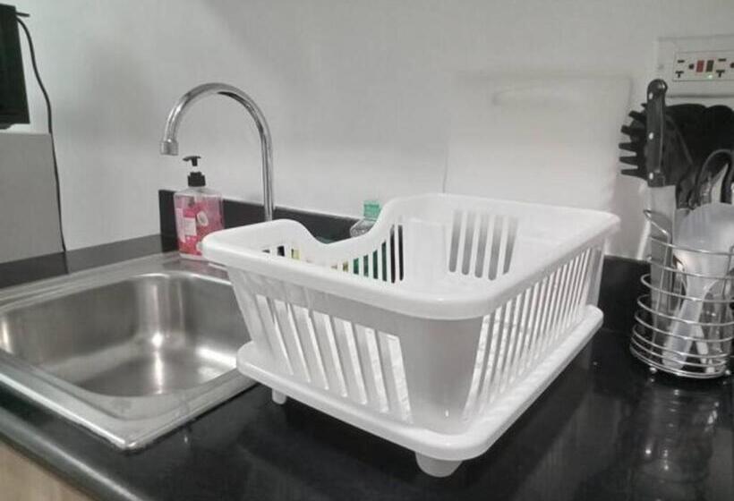 Shore Condo Moa Pasay 1155 Dynastel Staycation