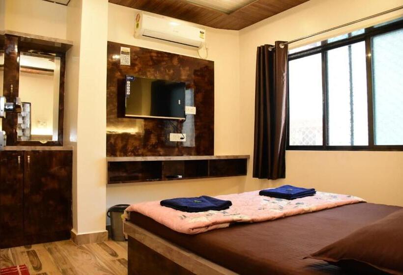 Suyog Hotel,matheran