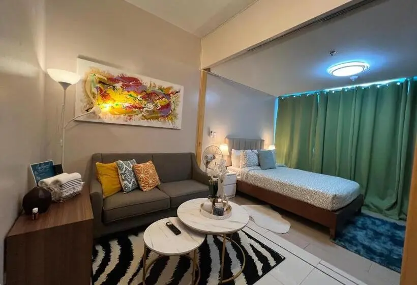 The Glenanna At The Fort   Uptown Parksuites Tower2