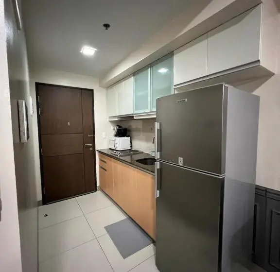 The Glenanna At The Fort   Uptown Parksuites Tower2