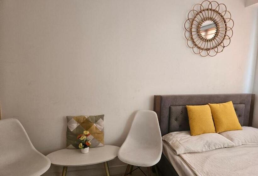 The Residences At Commonwealth By Century Properties