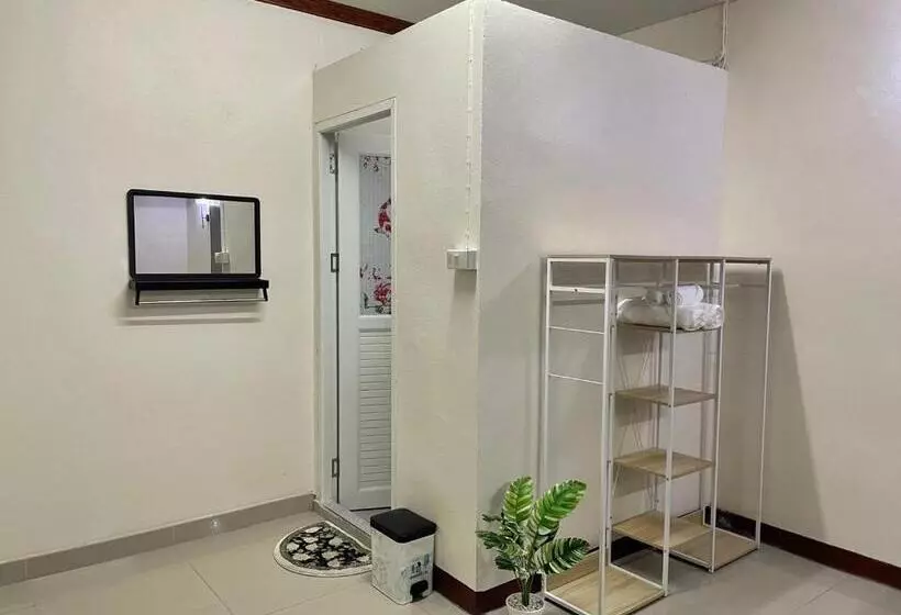 2b Cozy Hostel ตรัง