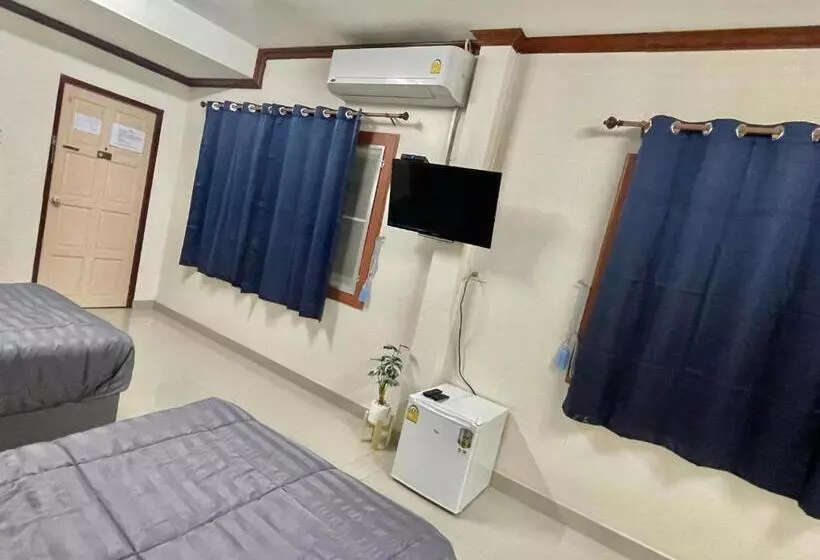 2b Cozy Hostel ตรัง