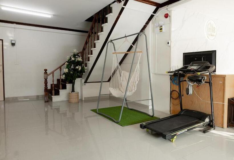 2b Cozy Hostel ตรัง