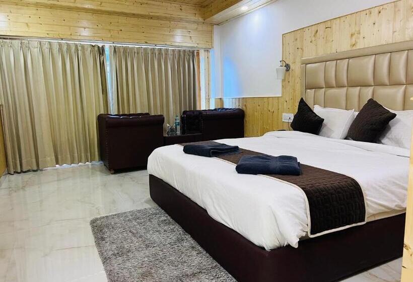 Aadarsh Hotel, Nanital