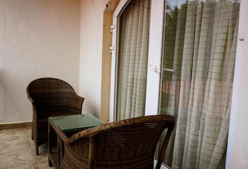 Aaristo Beach Resort And Spa