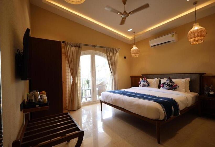 Aaristo Beach Resort And Spa