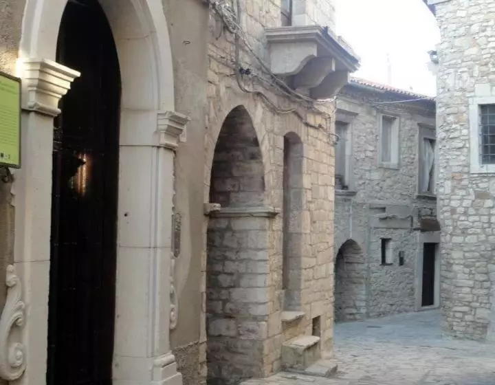 Albergo Ailanthus B&b