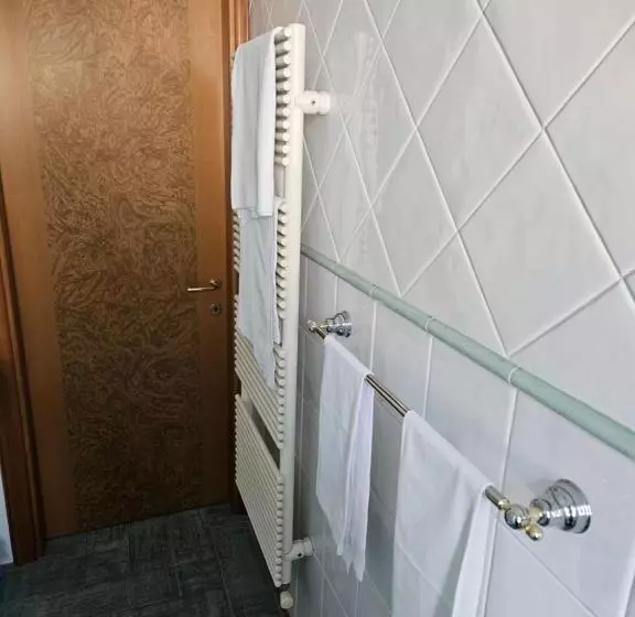 Albergo Ailanthus B&b