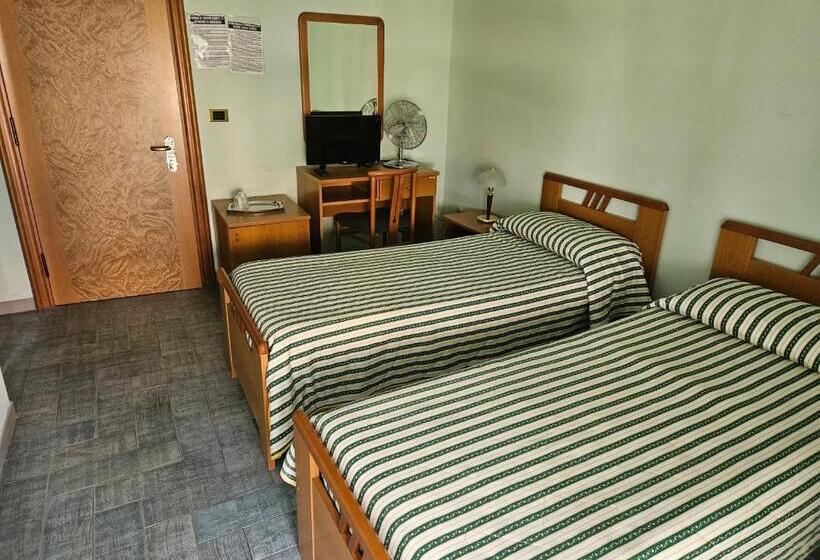 Albergo Ailanthus B&b