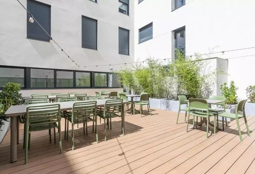 Retkeilymaja Micampus Getafe Ii Student Residence