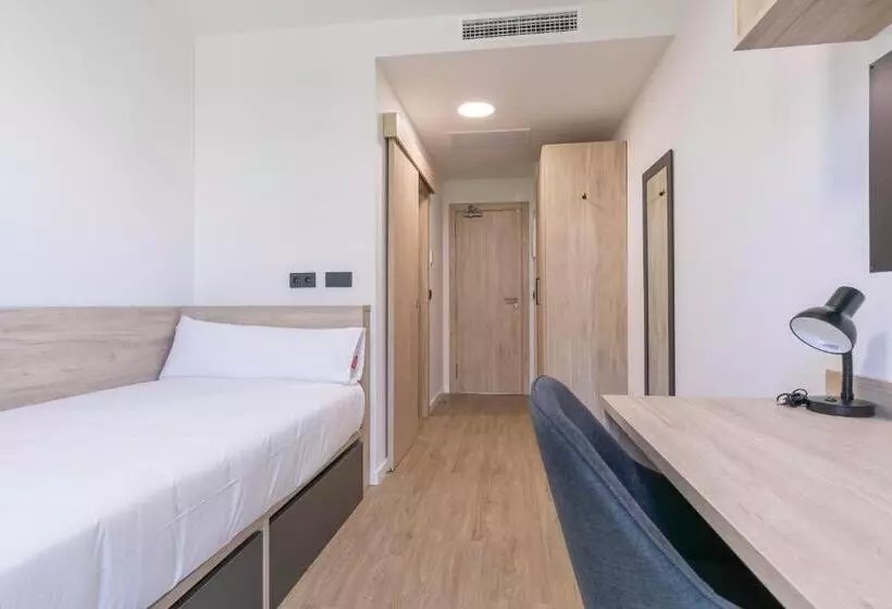 Retkeilymaja Micampus Getafe Ii Student Residence
