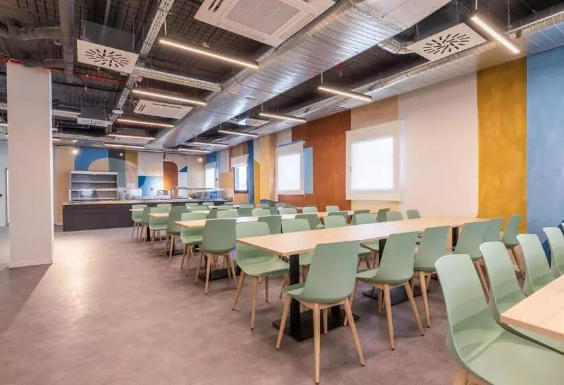 Retkeilymaja Micampus Getafe Ii Student Residence