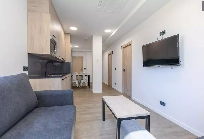 Retkeilymaja Micampus Getafe Ii Student Residence