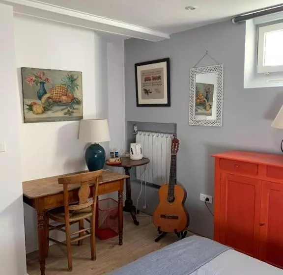 ベッドアンドブレックファースト Chambre Souplex Au Calme Chez L Habitant