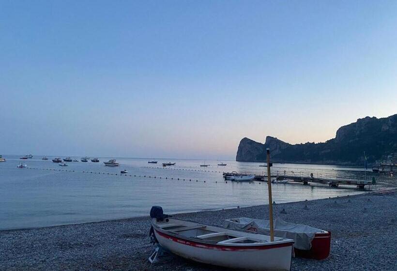 ベッドアンドブレックファースト Lemon Gaja