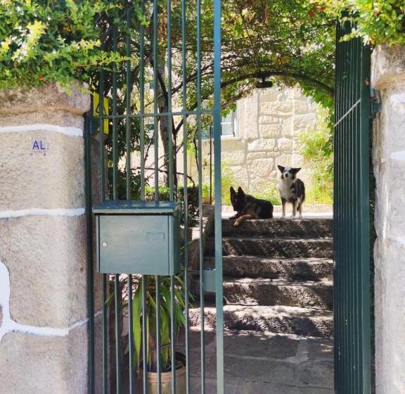 Bed and Breakfast Real Santo António Guest House