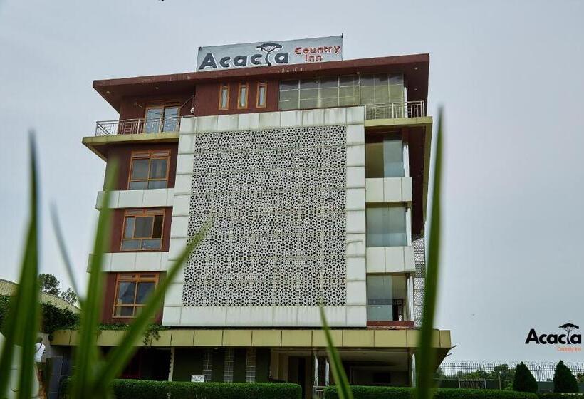 هتل Acacia Country Inn