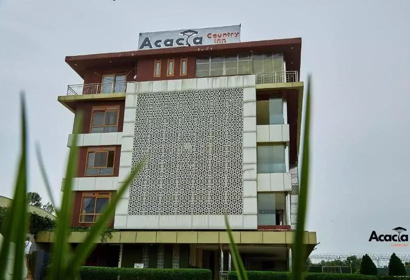 هتل Acacia Country Inn