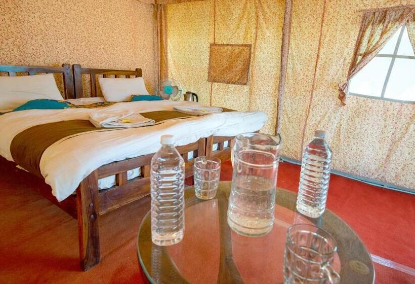 Отель Melody Moon Desert Camp & Resort