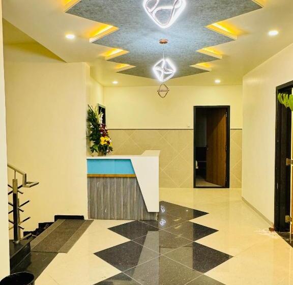 فندق Ekant Family Restaurant And Lodging