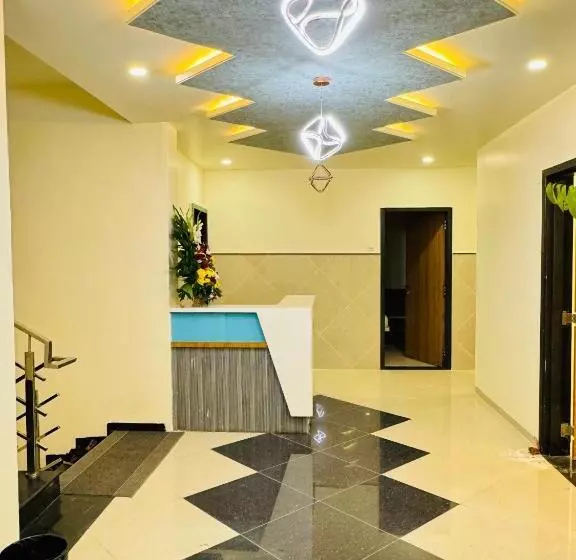 Hotelli Ekant Family Restaurant And Lodging