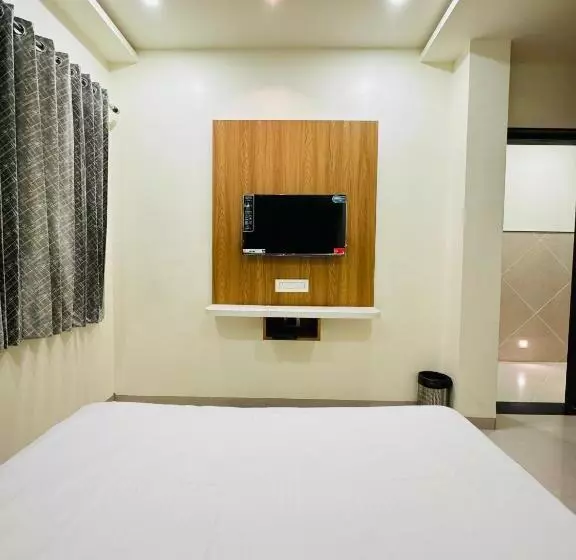 Hotelli Ekant Family Restaurant And Lodging