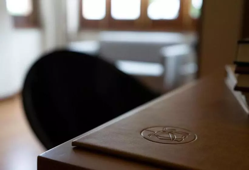 Hotelli El Rosal De Cudillero