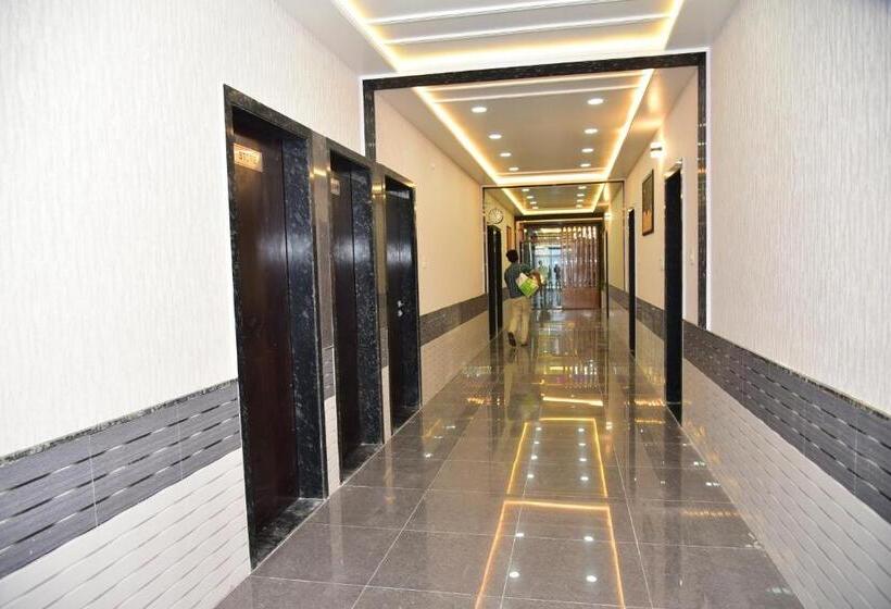 Hotel Geetanjali Excellency