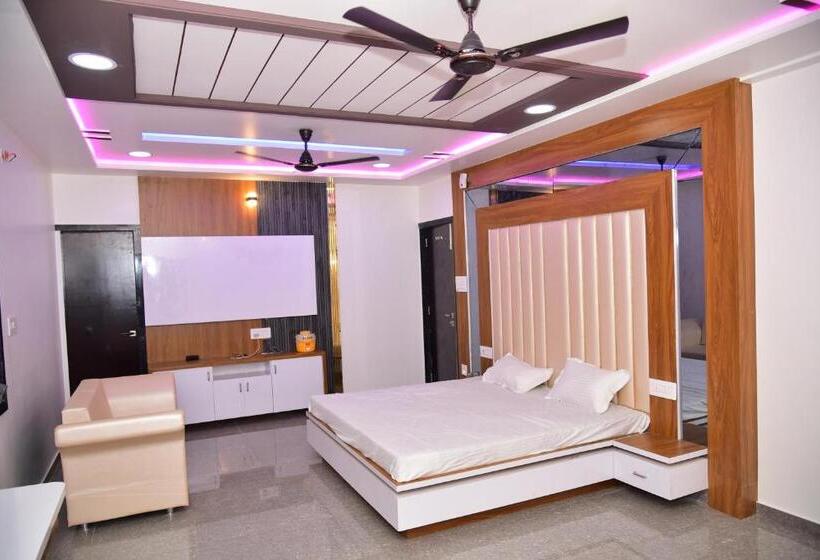 Hotel Geetanjali Excellency