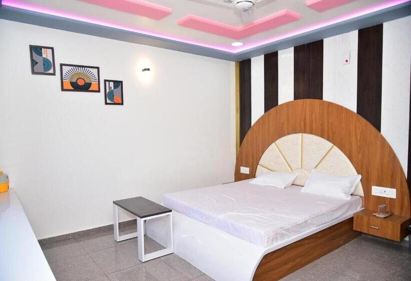Hotel Geetanjali Excellency