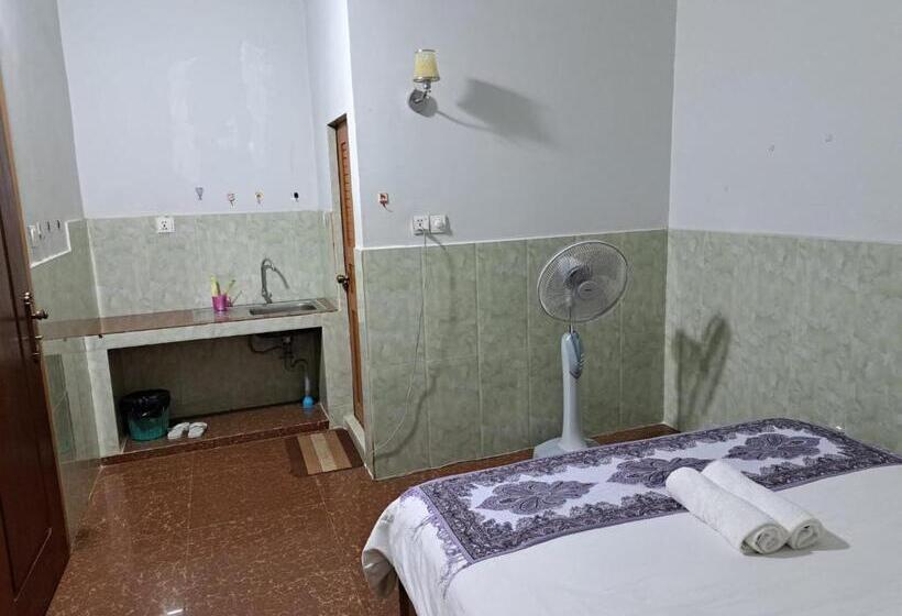 هتل Guesthouse Chamroeun Mongkul