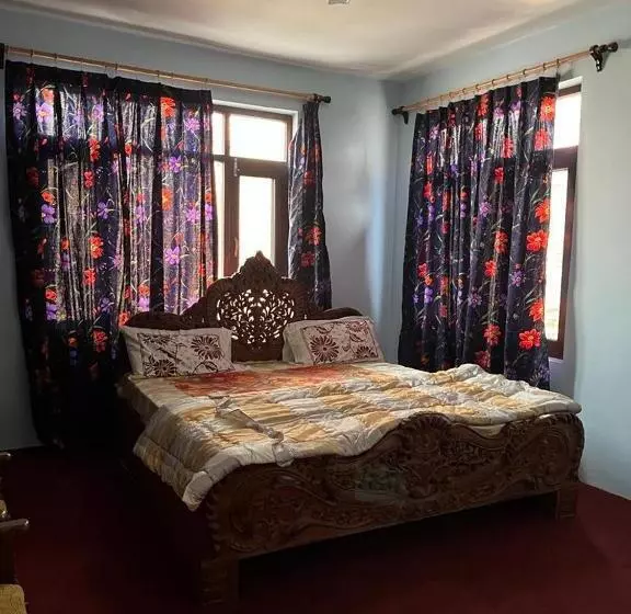 ホテル Johns Palace