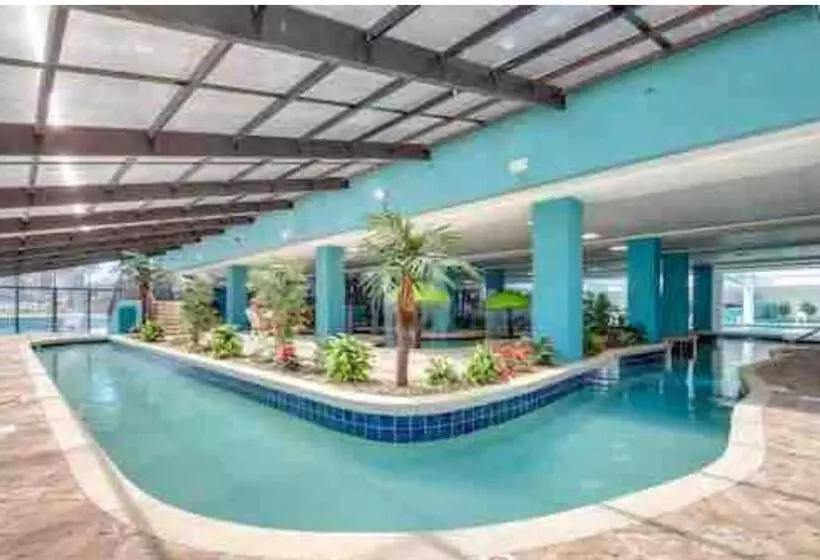 هتل Upgraded Studio At Landmark Resort ! 17 Pools, Lazy Rivers, Jacuzzis! 814