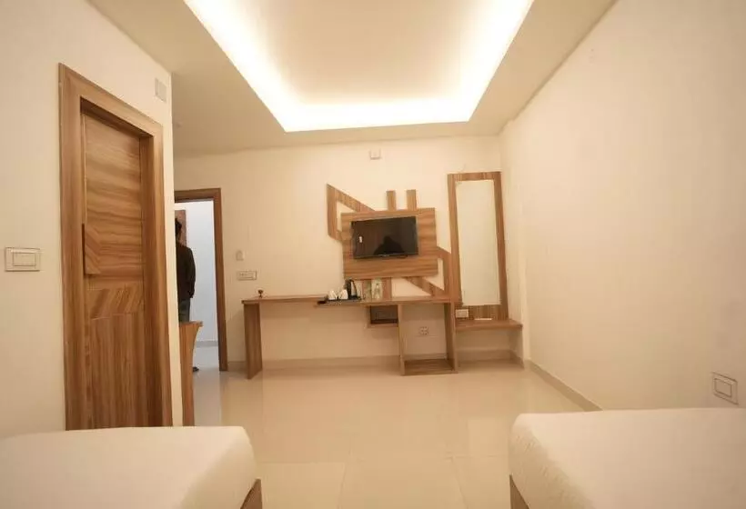 ホテル Shanti International