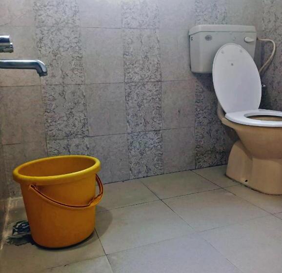 Отель Staymaker Patricia Residency