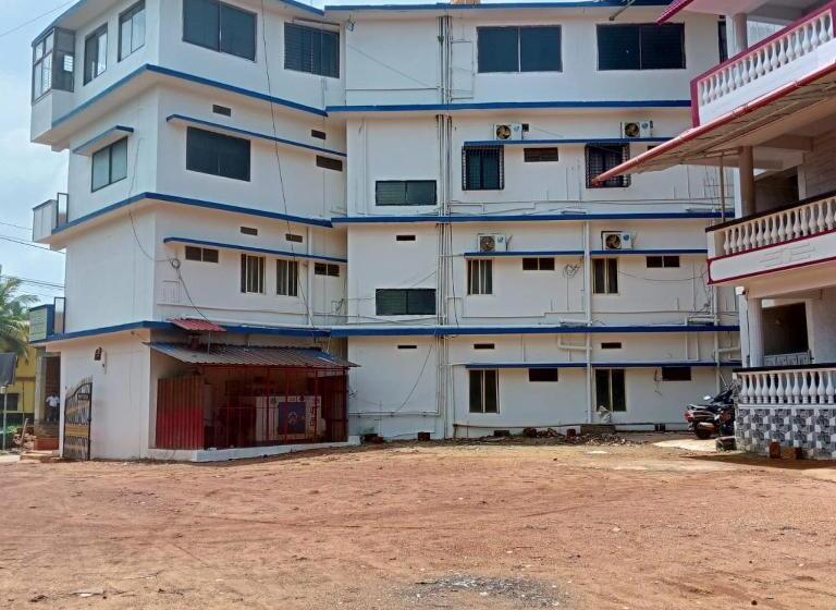 Отель Staymaker Patricia Residency