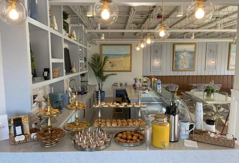 Hotelli The Lighthouse Boutique