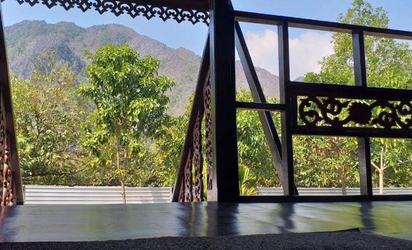 בית מלון כפרי Vang Vieng Garden Villa